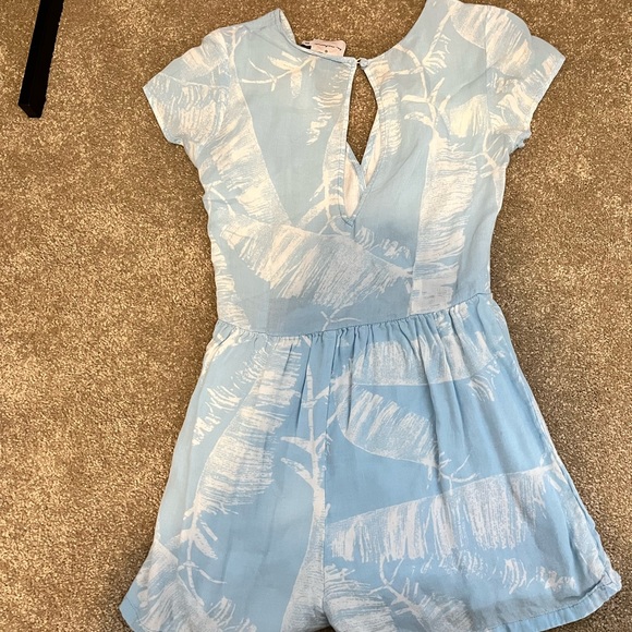 Romper - Picture 4 of 4